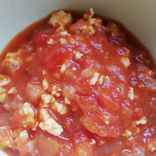 【タンパク質補給に】鶏むねミンチのトマトスープ